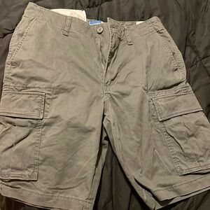 Old Navy gray cargo shorts size 33